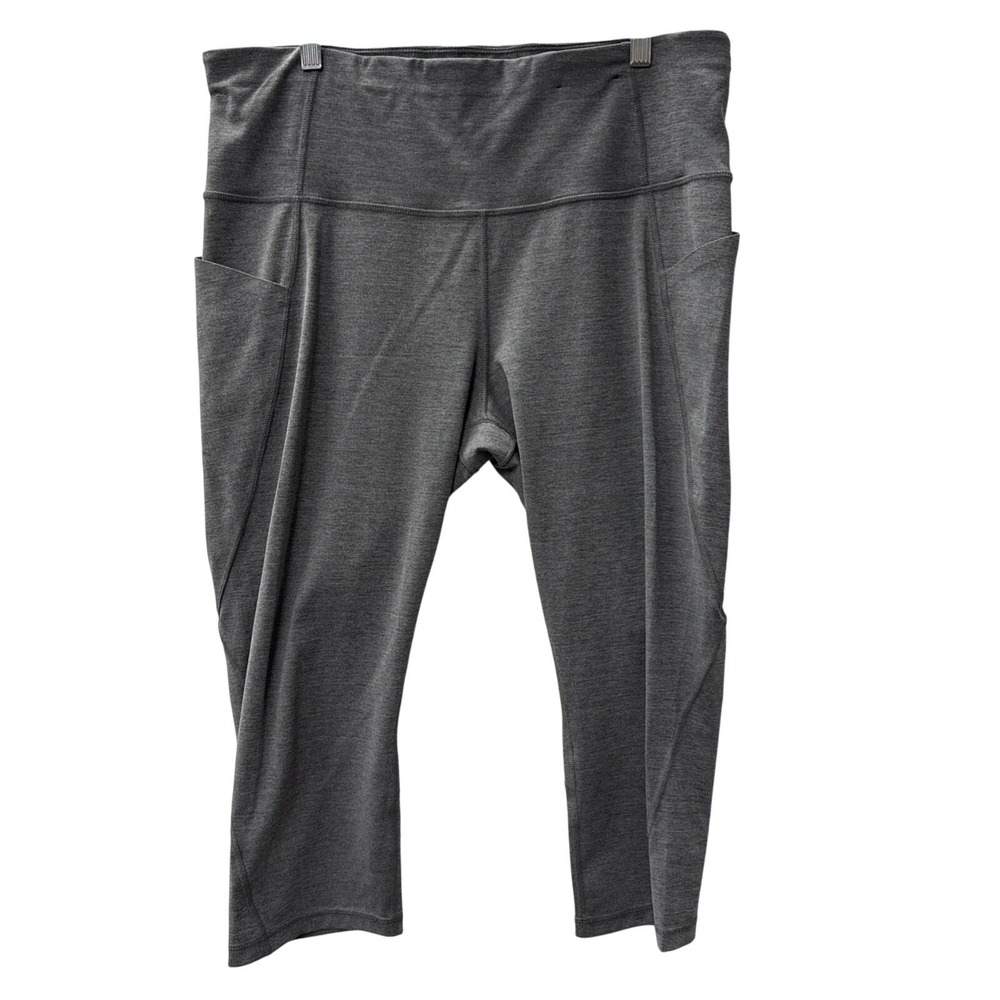 Xersion Move High Rise Capri Leggings Pockets Grey XL Made in Lesotho Athletic